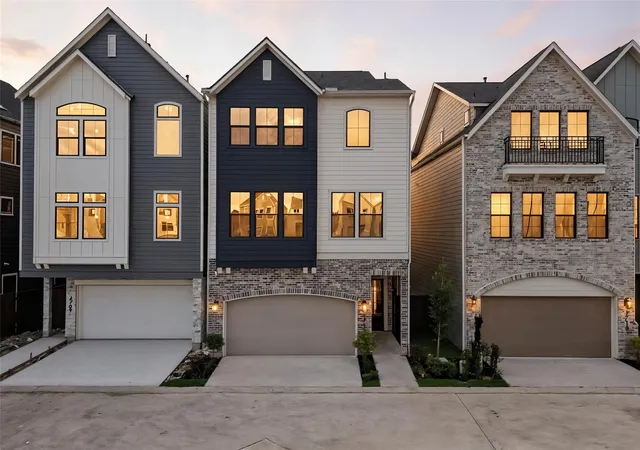 2nd image of 8719 Padua Ln, Houston, TX 77055 | MLS# 89404415