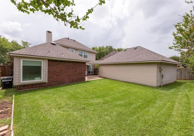 Homes for sale in Sugar Land, TX | 2118 Cypress Run Dr, Sugar Land, TX 77478 | MLS# 81003572