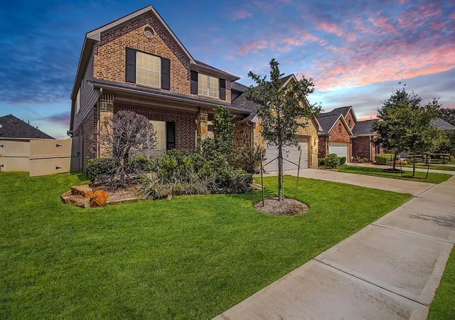 Photo 3 of Single family home for sale at 24906 Lakecrest Park Dr, Katy, TX 77493 | MLS# 10157147 | Listing updated on 2026-07-31