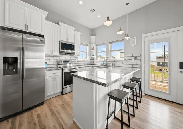 Photo 4 of Single family home for sale at 21530 San Luis Pass Rd, Galveston, TX 77554 | MLS# 87804738 | Listing updated on 2026-06-07