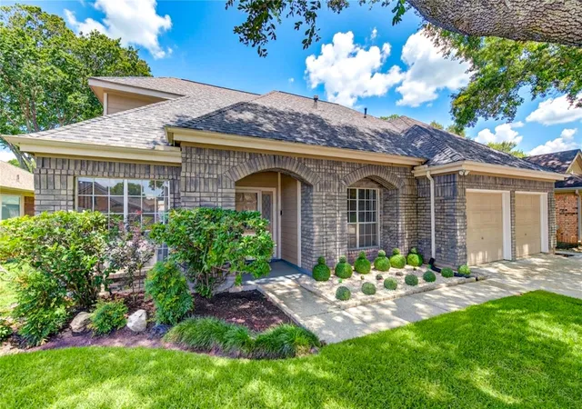 4th image of 4754 Wynnview Dr, Friendswood, TX 77546 | MLS# 89656341