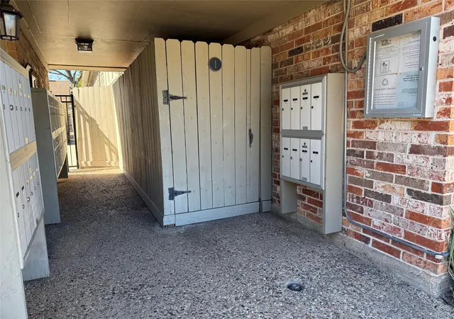 25th image of 515 Tallowood Rd #4, Houston, TX 77024 | MLS# 90817349