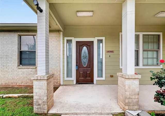 2nd image of 934 Genoa St, South Houston, TX 77587 | MLS# 59489523