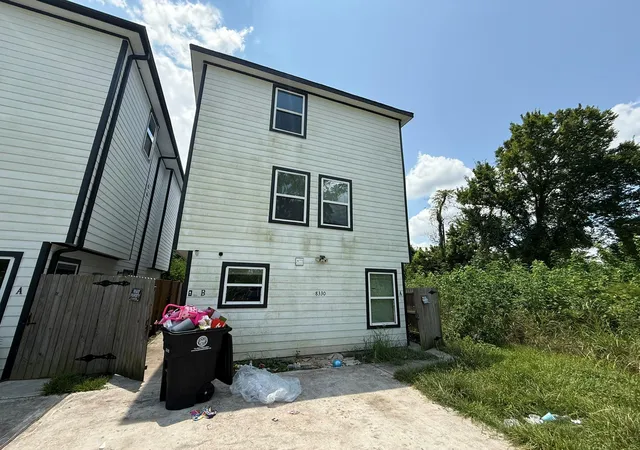 3rd image of 8330 Parker Rd, Houston, TX 77078