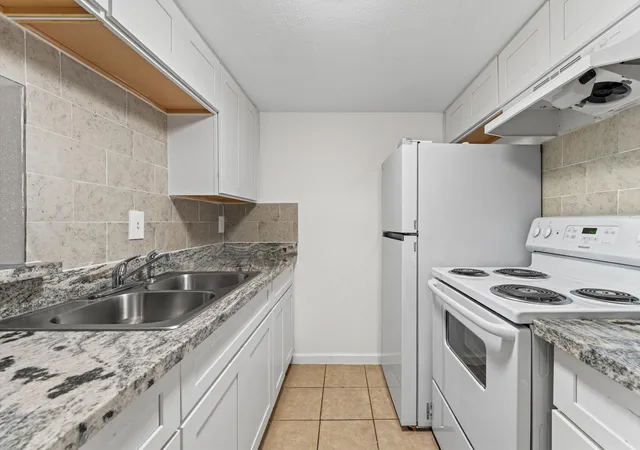 Photo 3 of Condo for sale at 6161 Reims Rd #1006, Houston, TX 77036 | MLS# 52927052 | Listing updated on 2026-08-27