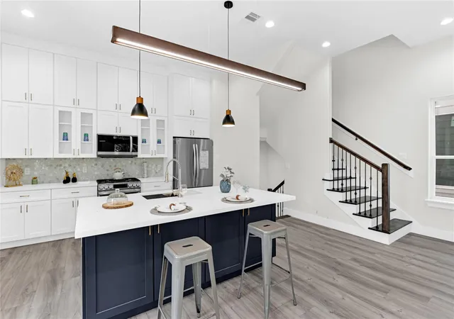 Photo 3 of Single family home for sale at 710 Link Rd #C, Houston, TX 77009 | MLS# 34471903 | Listing updated on 2026-09-19