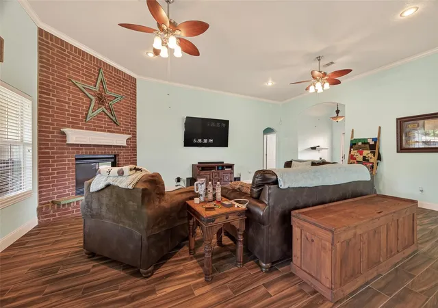 Photo 4 of Single family home for sale at 18526 Steele Point Dr, Crosby, TX 77532 | MLS# 80738351 | Listing updated on 2026-09-14