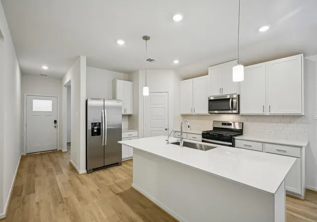 1st image of 31029 De La Guerra St, Huffman, TX 77336 | MLS# 10892188