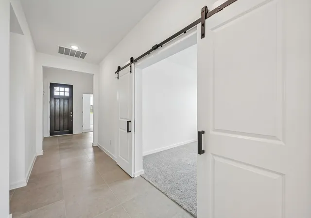 Photo 3 of Single family home for sale at 220 Dunovant Dr, Sealy, TX 77474 | MLS# 31988580 | Listing updated on 2026-09-18