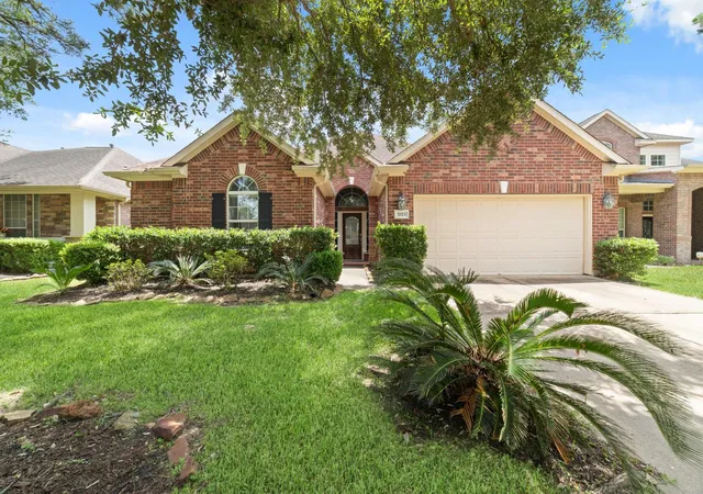 Photo 1 of Single family home for sale at 7023 Kendall Lake Ct, Richmond, TX 77407 | MLS# 97199583 | Listing updated on 2026-09-19