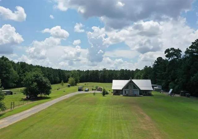 5th image of 7096 Jim Burns Road, Silsbee, TX 77656 | MLS# 37569408