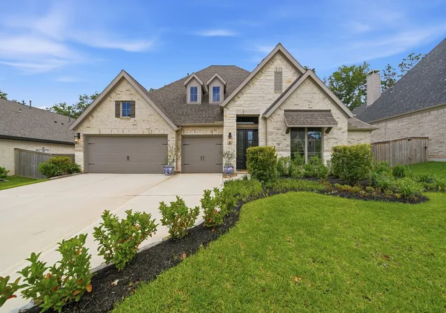 Photo 3 of Single family home for sale at 218 Wooded Rill Ct, Willis, TX 77318 | MLS# 42147808 | Listing updated on 2026-08-20