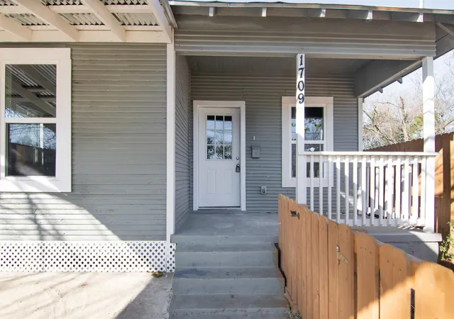 Homes for sale in Houston, TX | 1709 Stevens St, Houston, TX 77026 | MLS# 15714352
