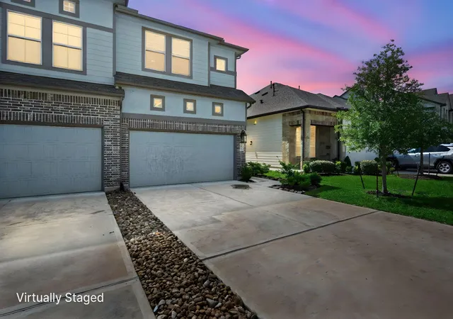 Photo 1 of Townhouse for sale at 255 S Spotted Fern Dr, Montgomery, TX 77316 | MLS# 83849176 | Listing updated on 2026-08-27