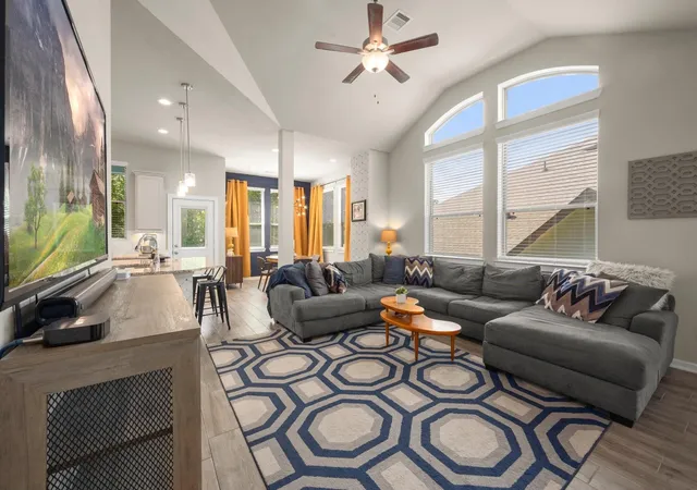 Photo 2 of Townhouse for sale at 255 S Spotted Fern Dr, Montgomery, TX 77316 | MLS# 83849176 | Listing updated on 2026-08-27