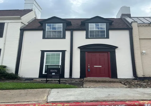 Photo 1 of Condo for sale at 2693 Marilee Ln, Houston, TX 77057 | MLS# 4534772 | Listing updated on 2026-08-13