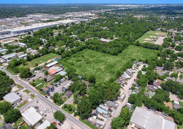 Photo 2 of Land for sale at 230 W Canino Rd, Houston, TX 77037 | MLS# 70828313 | Listing updated on 2026-07-17
