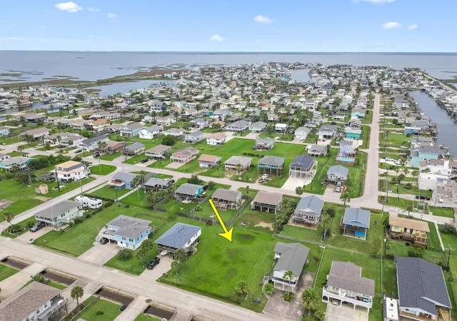 Homes for sale in Jamaica Beach, TX | 16534 Jolly Roger, Jamaica Beach, TX 77554 | MLS# 62007931