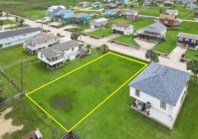 Homes for sale in Jamaica Beach, TX | 16534 Jolly Roger, Jamaica Beach, TX 77554 | MLS# 62007931