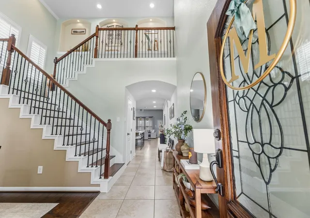 Photo 4 of Sale Pending at 12911 Waterbury Edge Ln, Humble, TX 77346 | MLS# 83040898 | Listing updated on 2026-09-18