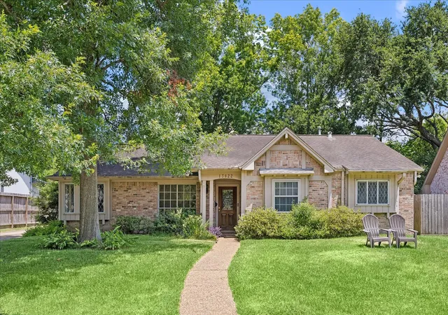 1st image of 13822 Saint Marys Ln, Houston, TX 77079 | MLS# 48052966
