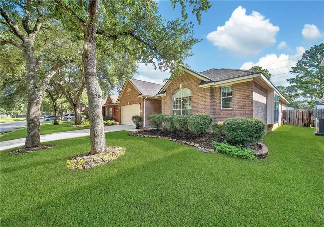 Photo 3 of Single family home for sale at 15734 Bending Birch Dr, Cypress, TX 77433 | MLS# 72368095 | Listing updated on 2026-09-13