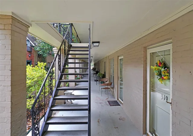 4th image of 11550 Chimney Rock Rd #324, Houston, TX 77035 | MLS# 65493802