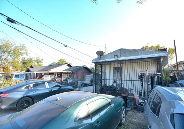 Photo 4 of Land for sale at 3400 Rosemary Ln, Houston, TX 77093 | MLS# 11395459 | Listing updated on 2026-02-24