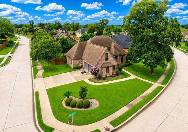 27th image of 51 Red Maple Ct, Lake Jackson, TX 77566 | MLS# 7674952