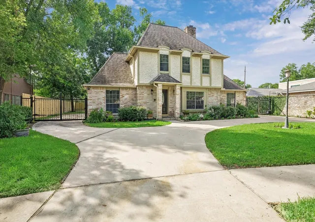 2nd image of 7827 Zilonis Ct, Jersey Village, TX 77040 | MLS# 5260267