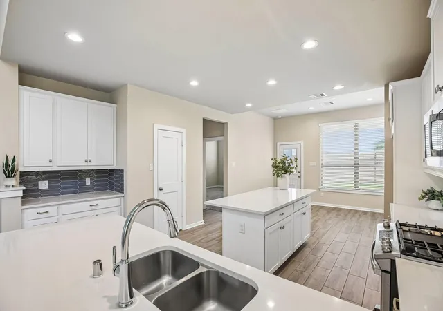 Photo 2 of Single family home for sale at 31122 Balsam Hawk Ln, Hockley, TX 77447 | MLS# 16869443 | Listing updated on 2026-10-09