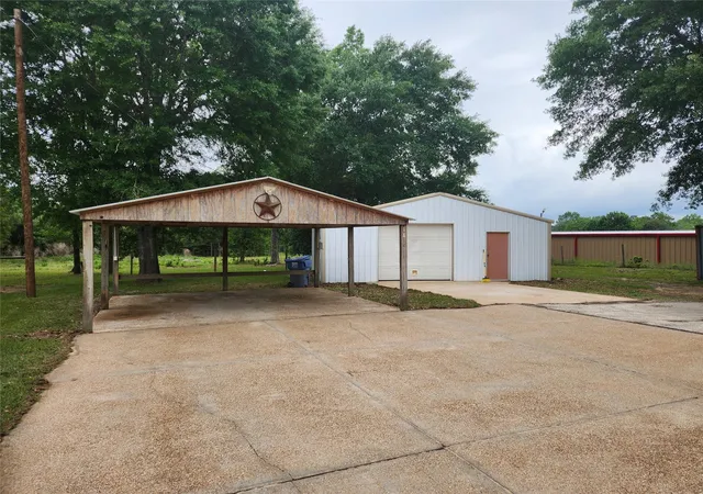 2nd image of 1810 State Hwy 150, Coldspring, TX 77331 | MLS# 86670241