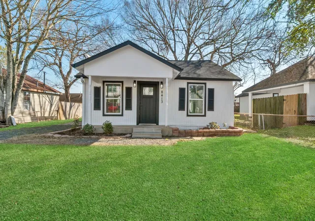 1st image of 8413 Safeguard St, Houston, TX 77051 | MLS# 67561826