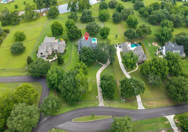 4th image of 32030 Wendt Park Tr, Fulshear, TX 77441 | MLS# 62868426