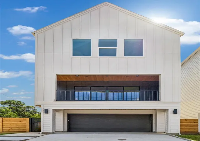 2nd image of 3402 Market St, Houston, TX 77020 | MLS# 16864501
