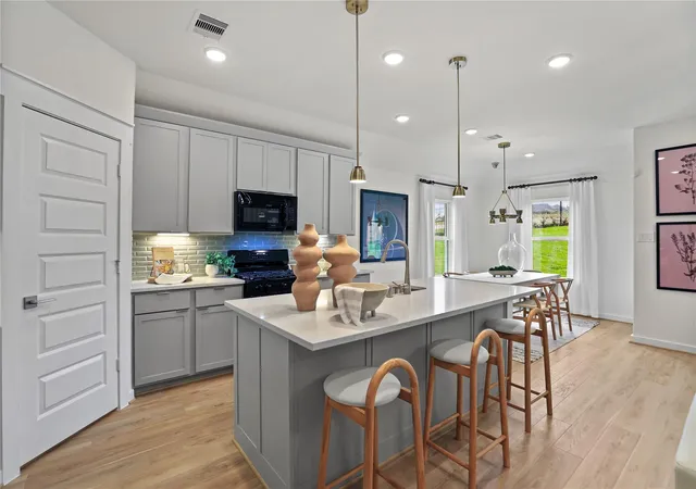 Photo 2 of Single family home for sale at 11870 Stratosphere St, Conroe, TX 77303 | MLS# 34272225 | Listing updated on 2026-10-08