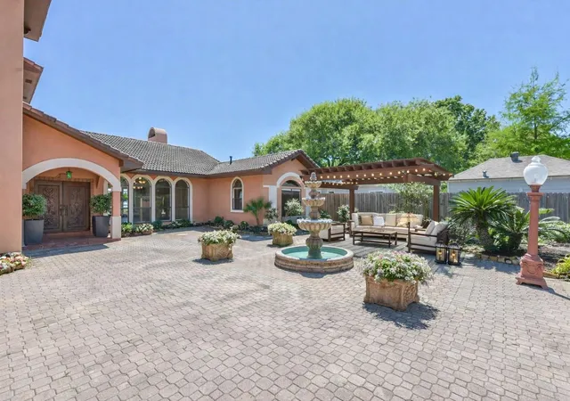 Photo 3 of Sale Pending at 111 Bayridge Rd, La Porte, TX 77571 | MLS# 63738158 | Listing updated on 2026-08-14