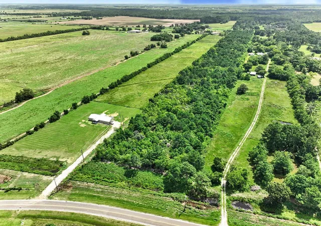 5th image of 0016 S Main, Anahuac, TX 77514 | MLS# 29567176