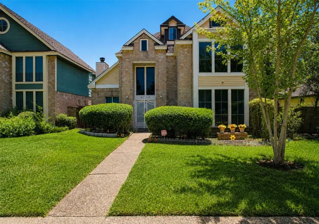 Photo 3 of Single family home for sale at 4739 Cashel Glen Dr, Houston, TX 77069 | MLS# 57154077 | Listing updated on 2026-07-25