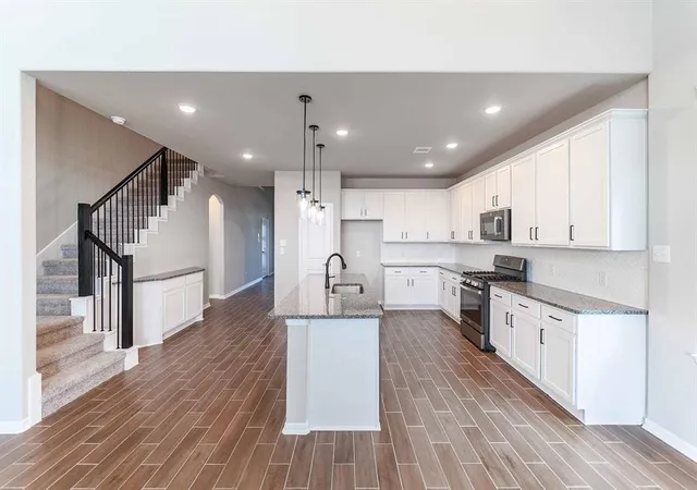 5th image of 3823 Mulberry Farms Dr, Santa Fe, TX 77510 | MLS# 52307587