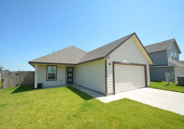 2nd image of 1982 Road 5714, Cleveland, TX 77327 | MLS# 37673667
