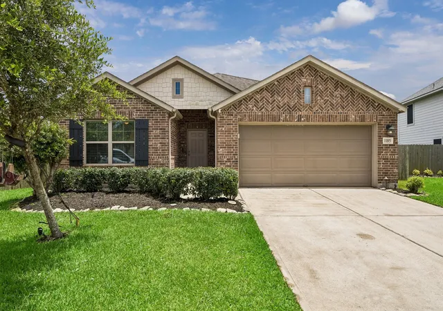 Homes for sale in Alvin, TX | 1185 Colt Creek Court, Alvin, TX 77511 | MLS# 87985804