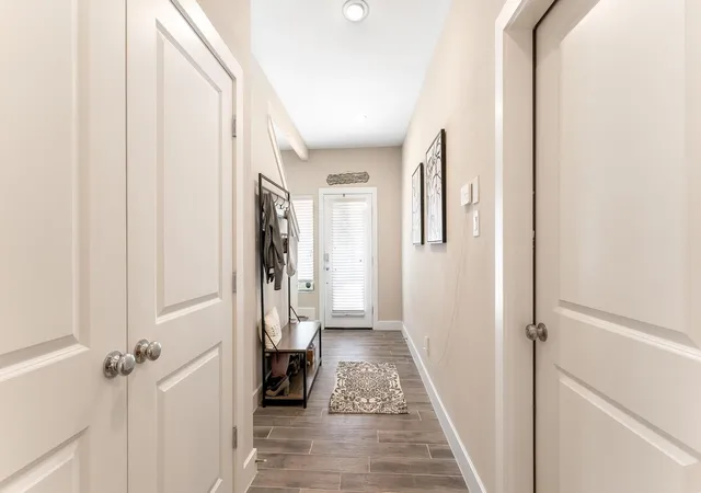 5th image of 404 Drennan St, Houston, TX 77003 | MLS# 46303396