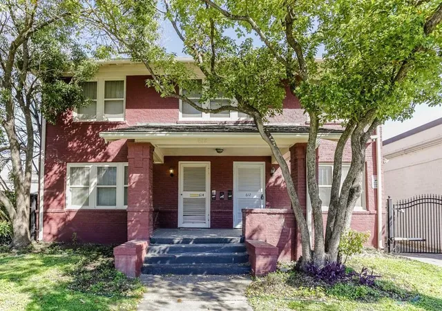 1st image of 612 W Alabama St, Houston, TX 77006 | MLS# 22480124