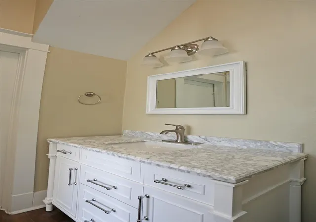 47th image of 612 W Alabama St, Houston, TX 77006 | MLS# 22480124