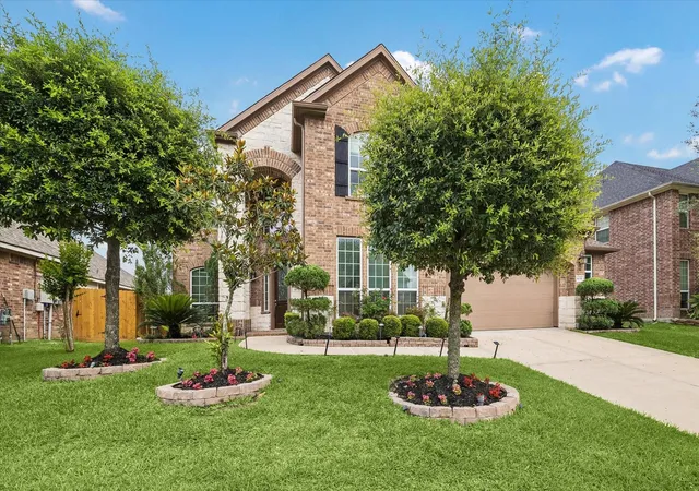 Homes for sale in Houston, TX | 6130 Riverchase Glen Dr, Houston, TX 77345 | MLS# 47962389