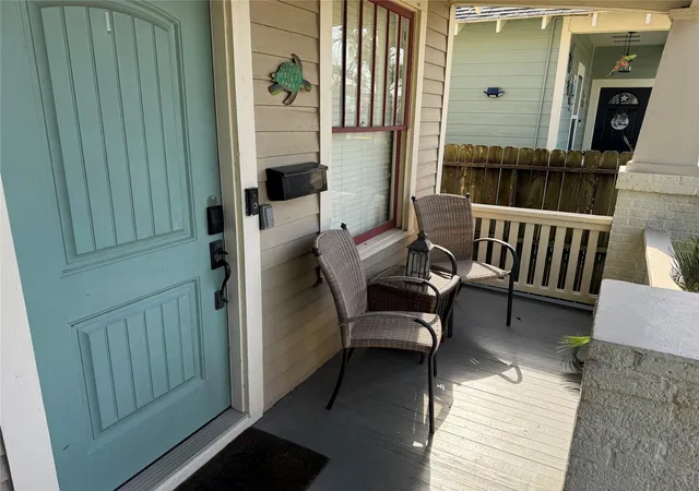 Photo 3 of Single family home for sale at 4419 Ave Q 1/2, Galveston, TX 77550 | MLS# 73730476 | Listing updated on 2026-08-29