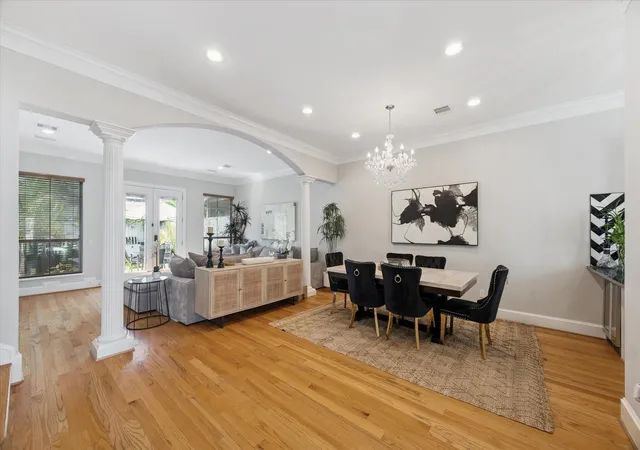 5th image of 1323 Afton St, Houston, TX 77055 | MLS# 59942880