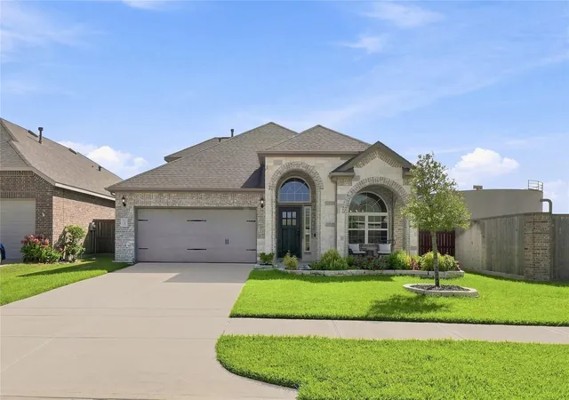 Photo 3 of Single family home for sale at 20826 Sherwood Pass Ln, Spring, TX 77379 | MLS# 46389541 | Listing updated on 2026-09-03