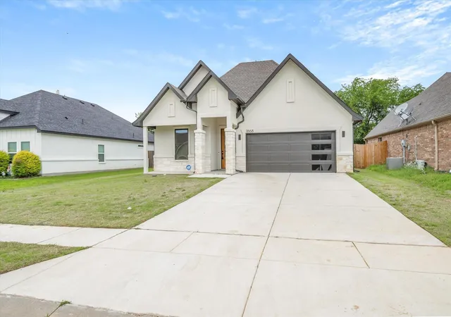 1st image of 1868 Meadowview, Canton, TX 75103 | MLS# 94411515